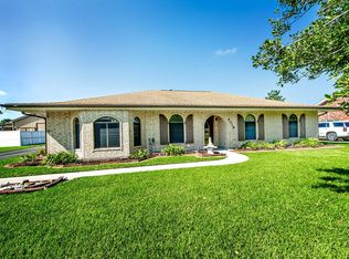 4018 Country Dr, Bourg, LA 70343