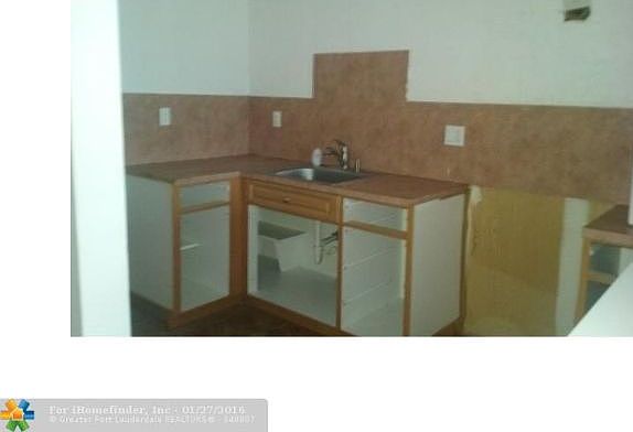 5th image of 12500 NE 15th Ave APT 109