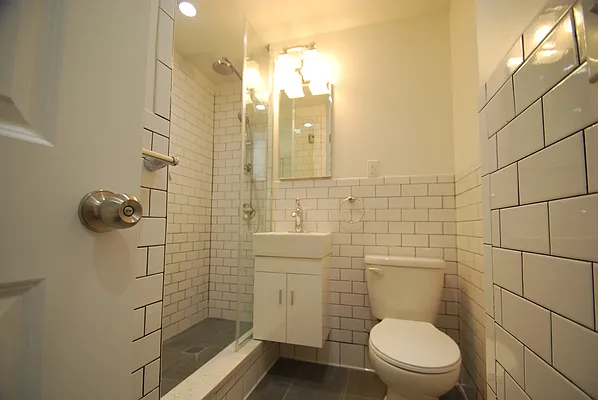 Rented by Buchbinder & Warren | media 7