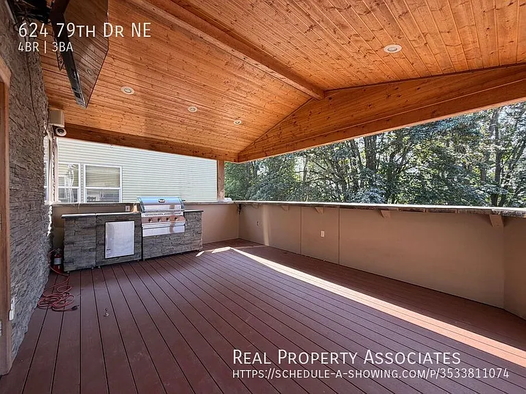 624 79th Dr NE — Photo 35