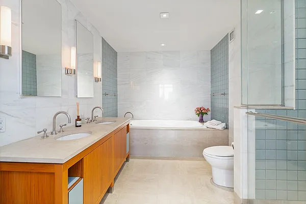 Rented by LKW International Real Estate LLC | media 9