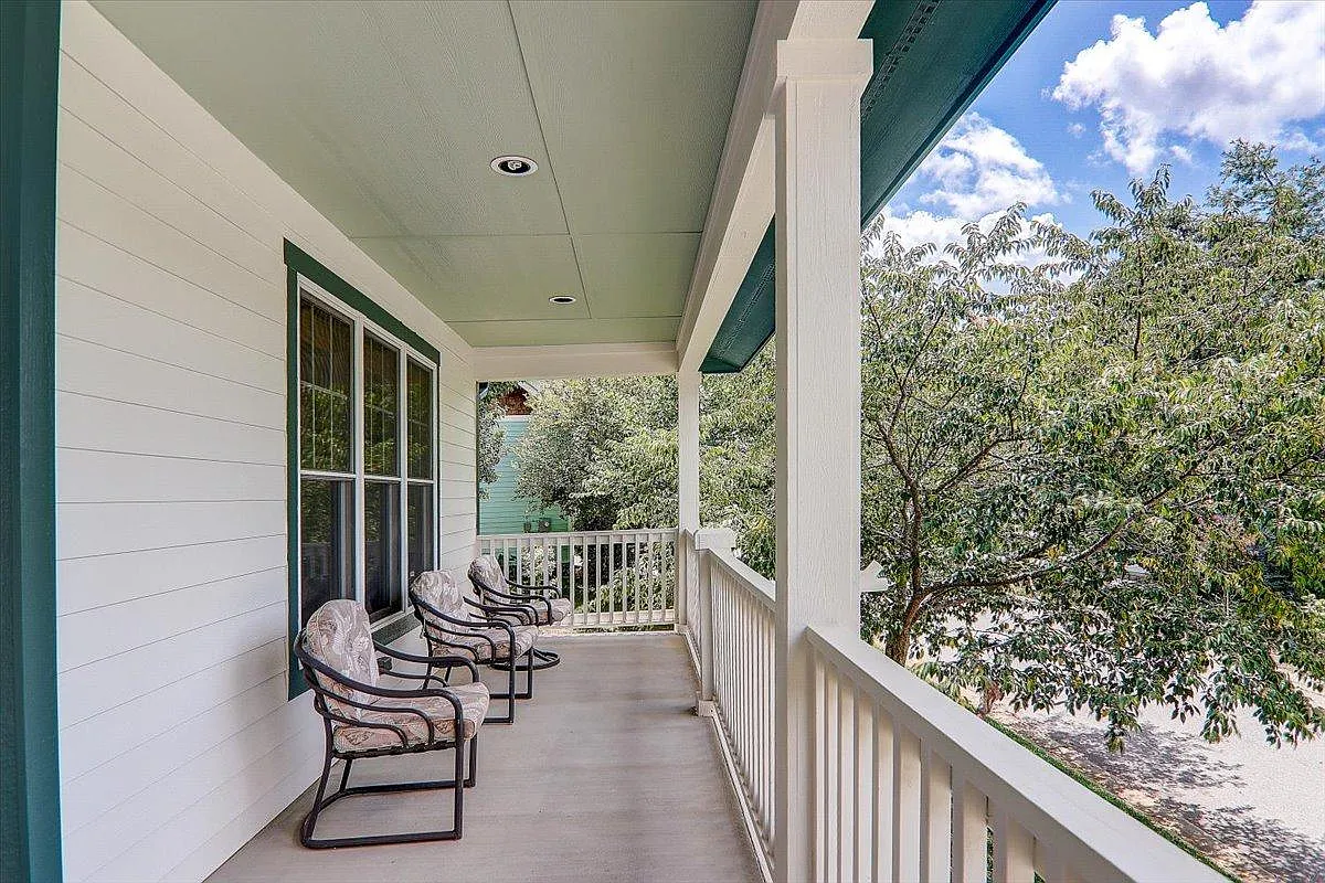 11 Oakhaven Ter — Photo 4