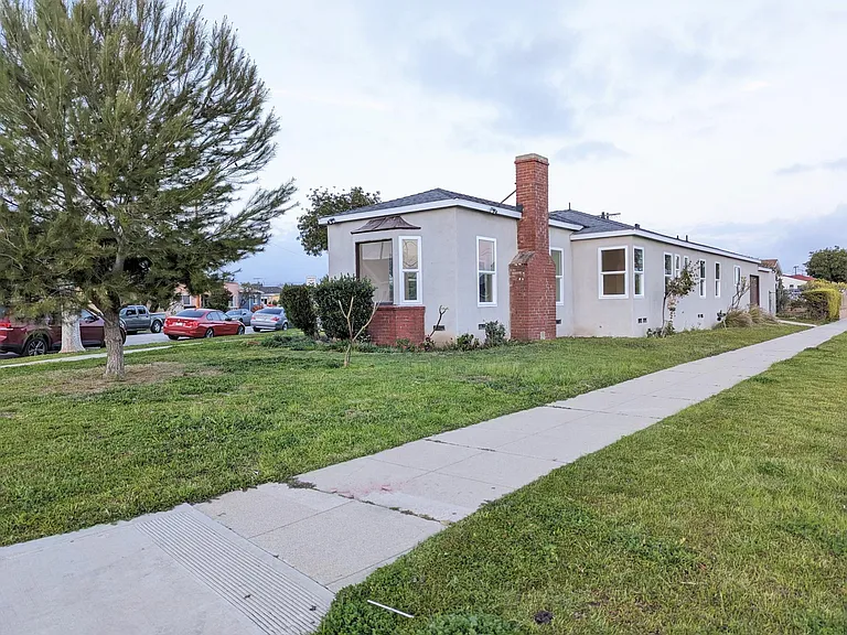 1835 W Colegrove Ave — Photo 34