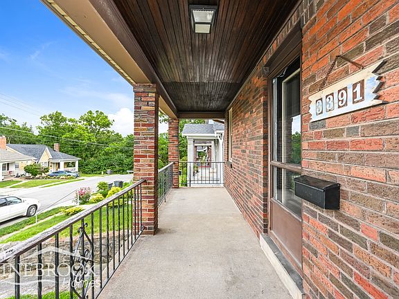 3rd image of 3391 Alta Vista Ave