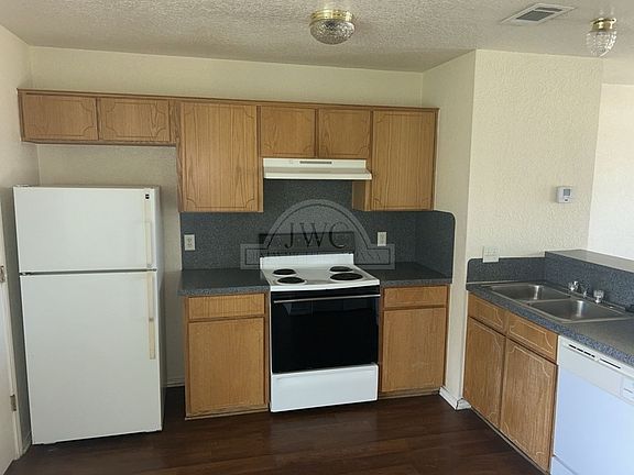 5th image of 4006 Gus Dr APT B