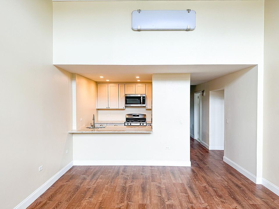 1st image of 1 Landmark Sq APT 114