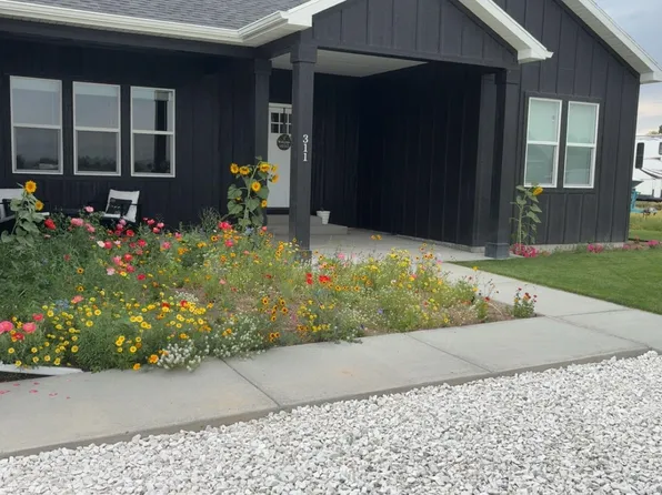 311 E Village Dr, Lyman, WY 82937