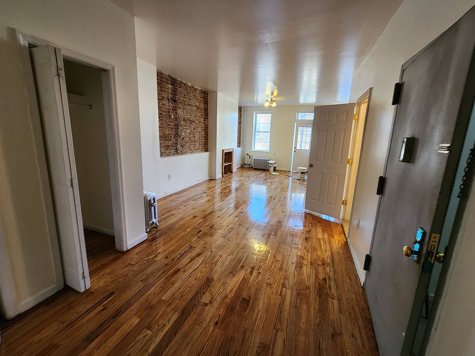 1st image of 422 Rogers Ave APT 2