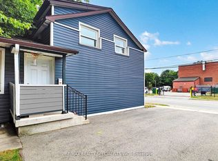 18 Mary St #1, Brampton, ON L6W 2R1