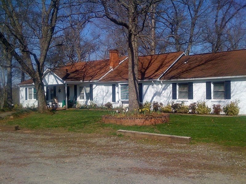 2nd image of 2054 Ogden Rd
