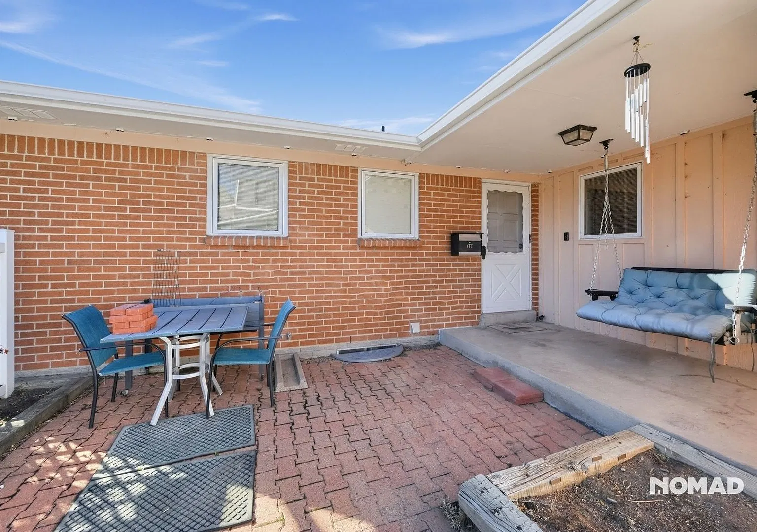 Spacious 3BR House in Aurora — Photo 3
