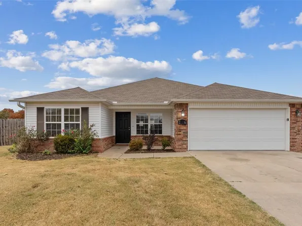 266 Glory Ln, Bethel Heights, AR 72764