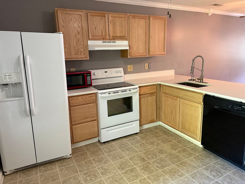 1st image of 522 S Kerr Ave #52