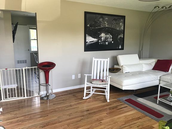 2nd image of 4215 Belrad Dr