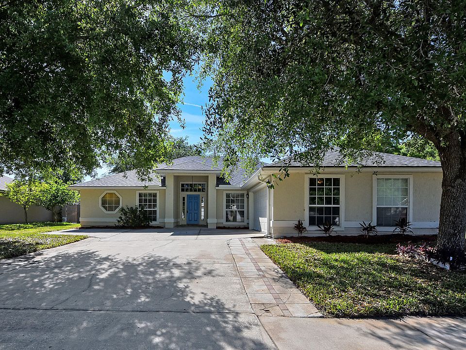 1st image of 2112 WILLESDON Drive E