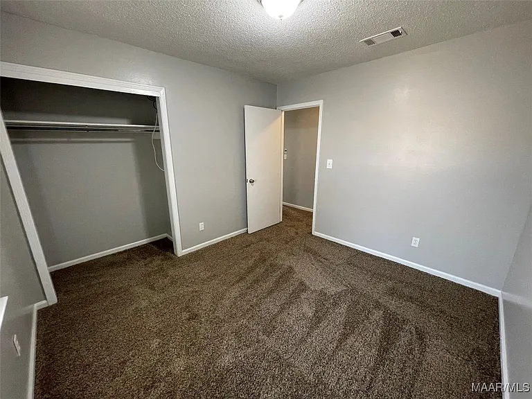 3925 Strathmore Dr — Photo 19