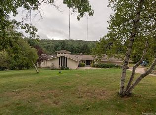 7 Old Pinnacle Rd, Farmington, CT 06032