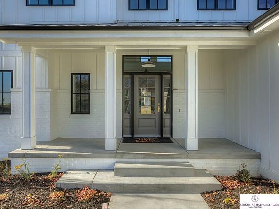5th image of 2326 S 218th Ave