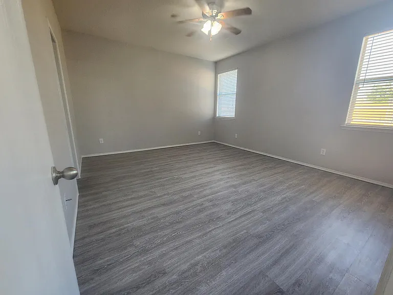 6429 Waterhill Ln — Photo 12