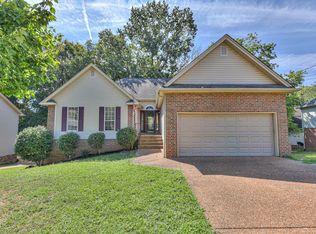 1617 Roundhill Dr, Nashville, TN 37211