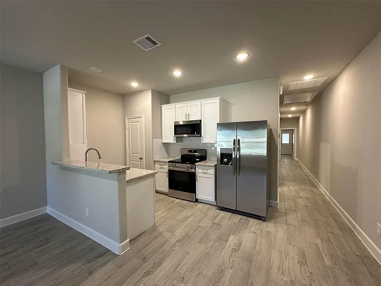 505 Young St #A — Photo 15
