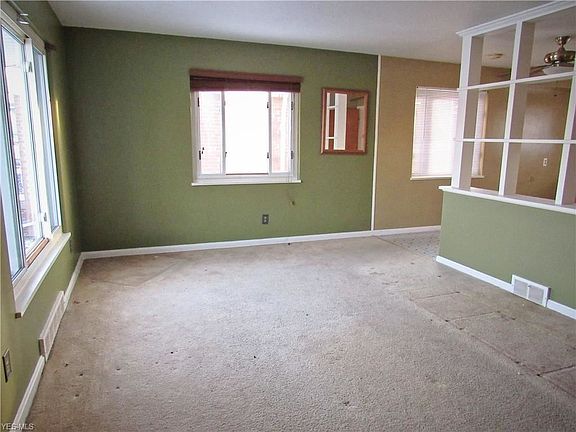 5th image of 4574 W 147th St