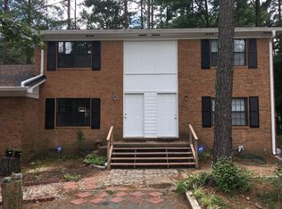 100 Forsyth Dr #A, Chapel Hill, NC 27517