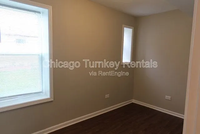 2345 S Whipple St #1 — Photo 10