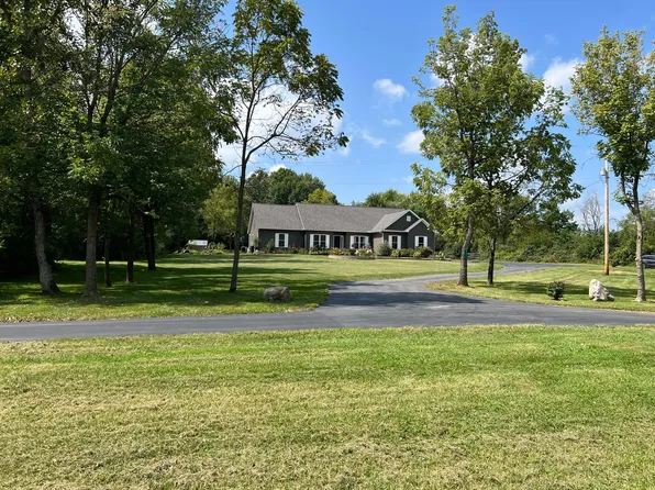 6377 Harrisburg Georgesville Rd, Grove City, OH 43123