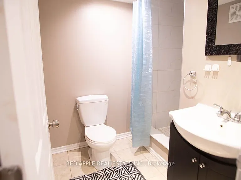 126 Longford Dr — Photo 20