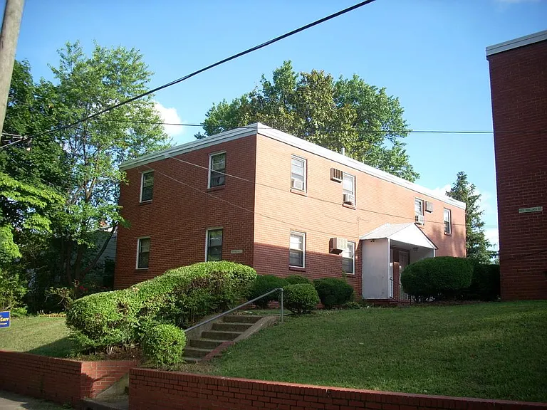 1311 Wallace St #C — Photo 1
