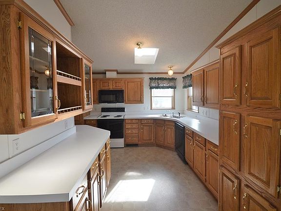 4th image of 29 Periwinkle Dr #29