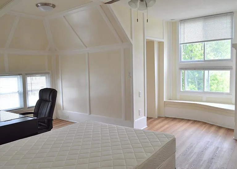 321 Westcott St #8 — Photo 3