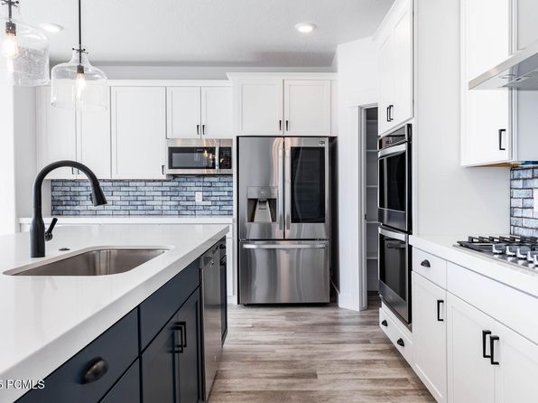 1112 N Springer View Loop