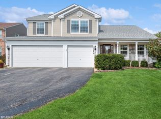 3106 Haven Ln, Lindenhurst, IL 60046
