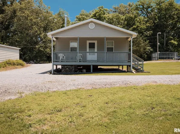 606 W Law St, Orient, IL 62874