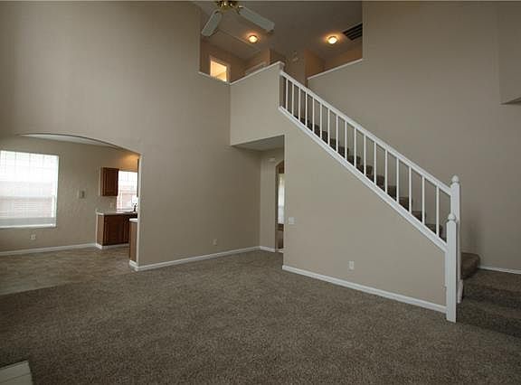 3rd image of 7544 Meadow Creek Dr