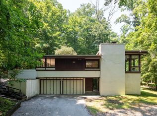 34 Deer Crossing Ln, Malvern, PA 19355