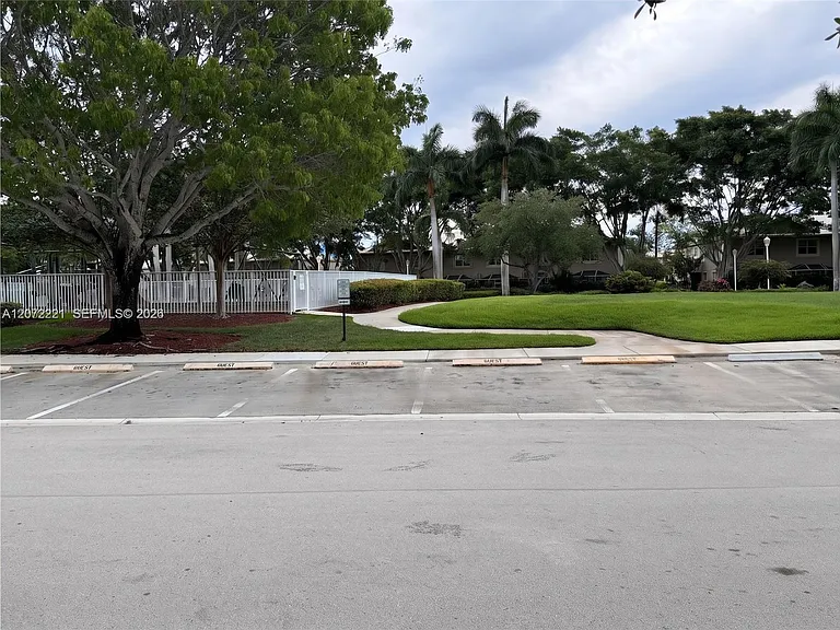 1599 Palermo Dr — Photo 14