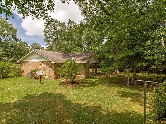 4th image of 63074 Northwood Dr