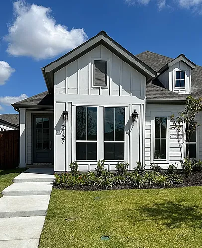 2133 Eastus Ln Photo 1