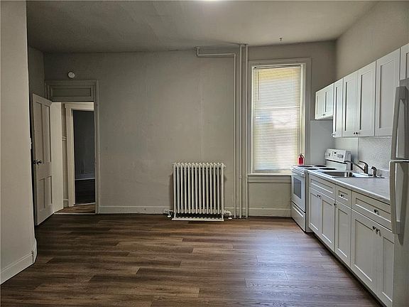 5th image of 16 E Main St #1F