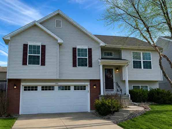 1801 N 207th St, Elkhorn, NE 68022