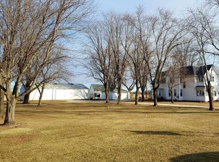 N2298 Resthaven Rd, Hartford, WI 53078