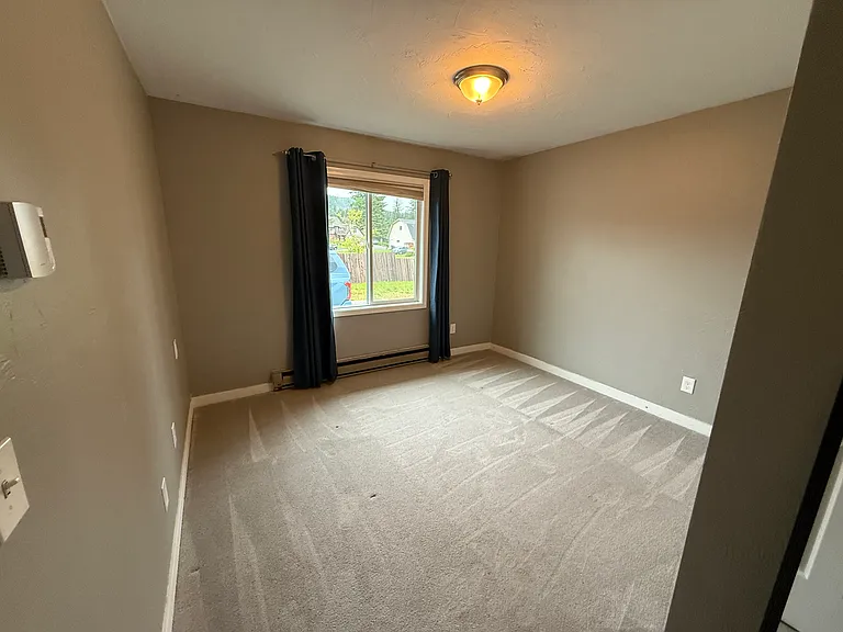 9342 Stephen Richards Memorial Dr — Photo 6