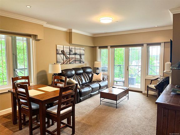 2nd image of 2326 Harbour Rd #206