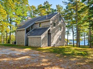 9 Hillside Rd, Boothbay Harbor, ME 04538