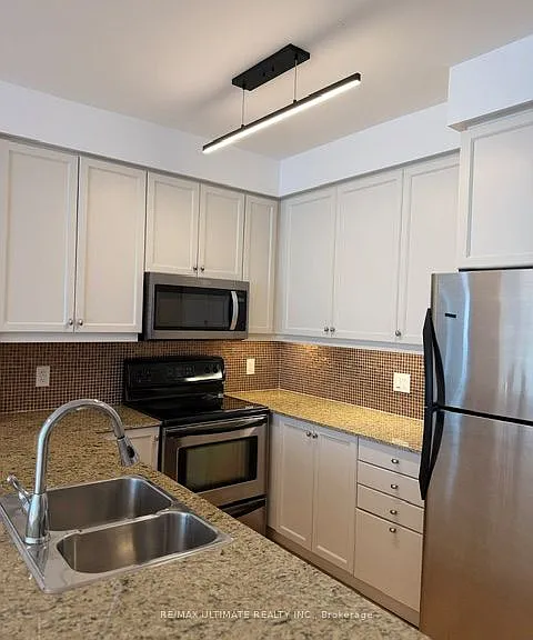 500 Saint Clair Ave W #605 — Photo 7