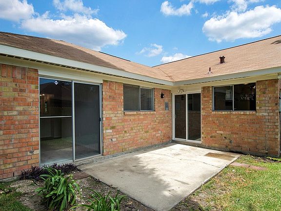 3rd image of 6915 Canyon Way Dr