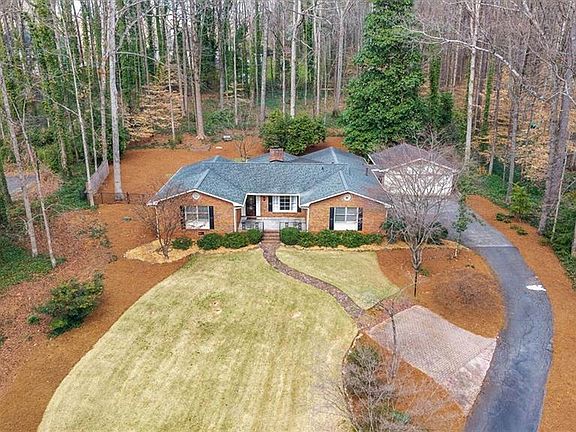 3rd image of 5498 Smoke Rise Dr